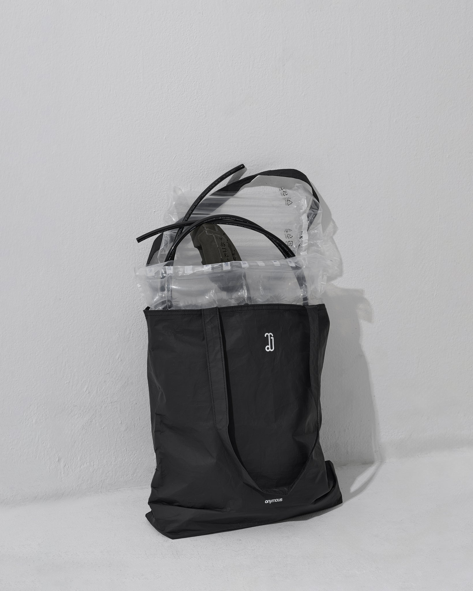 D01 (black)