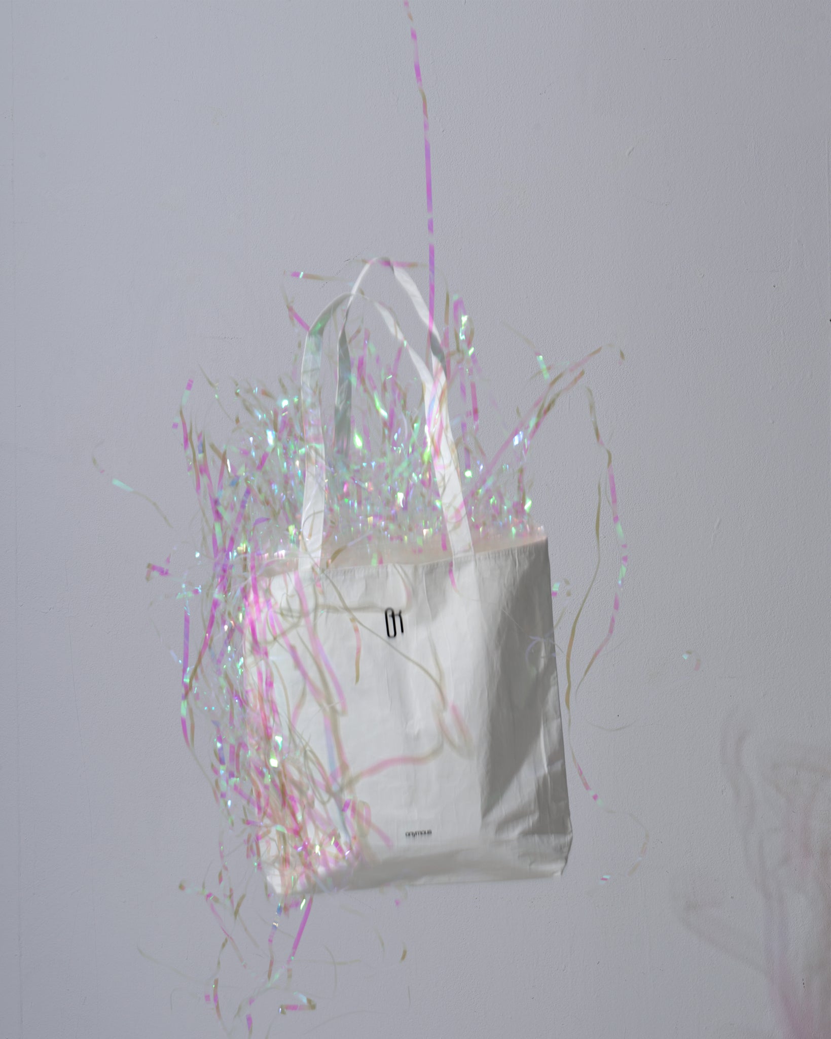 D01 (white)