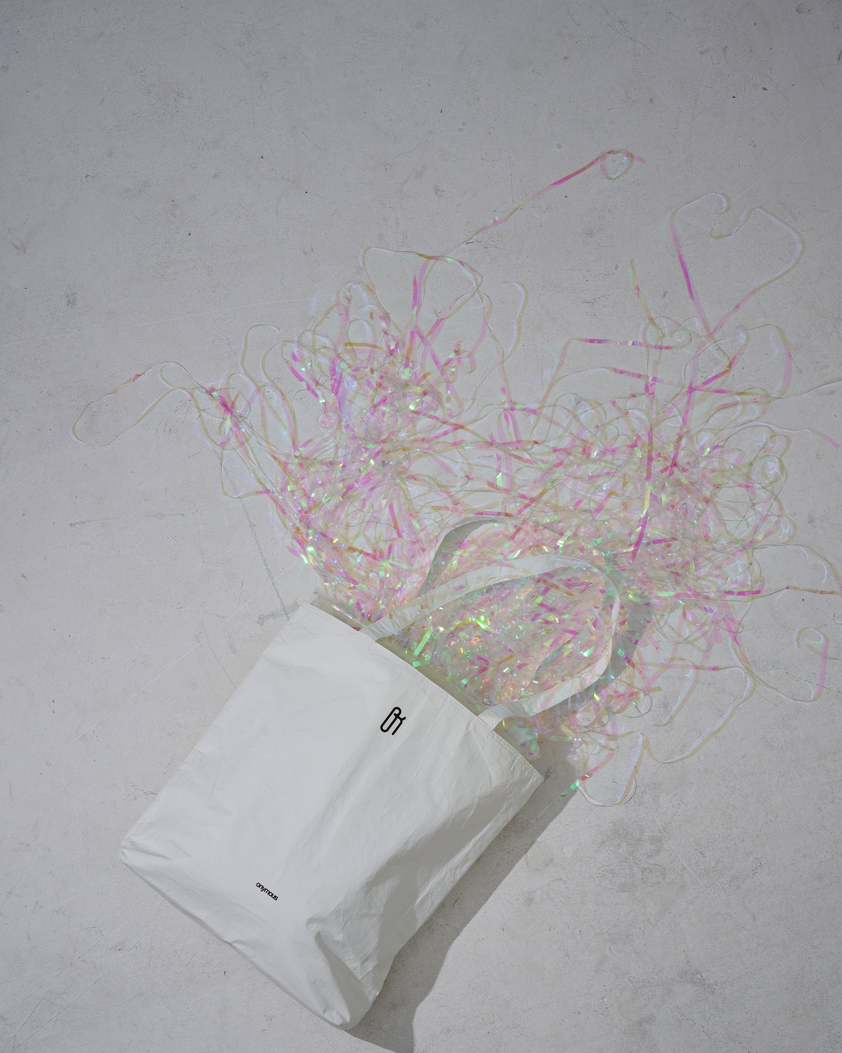 D01 (white)
