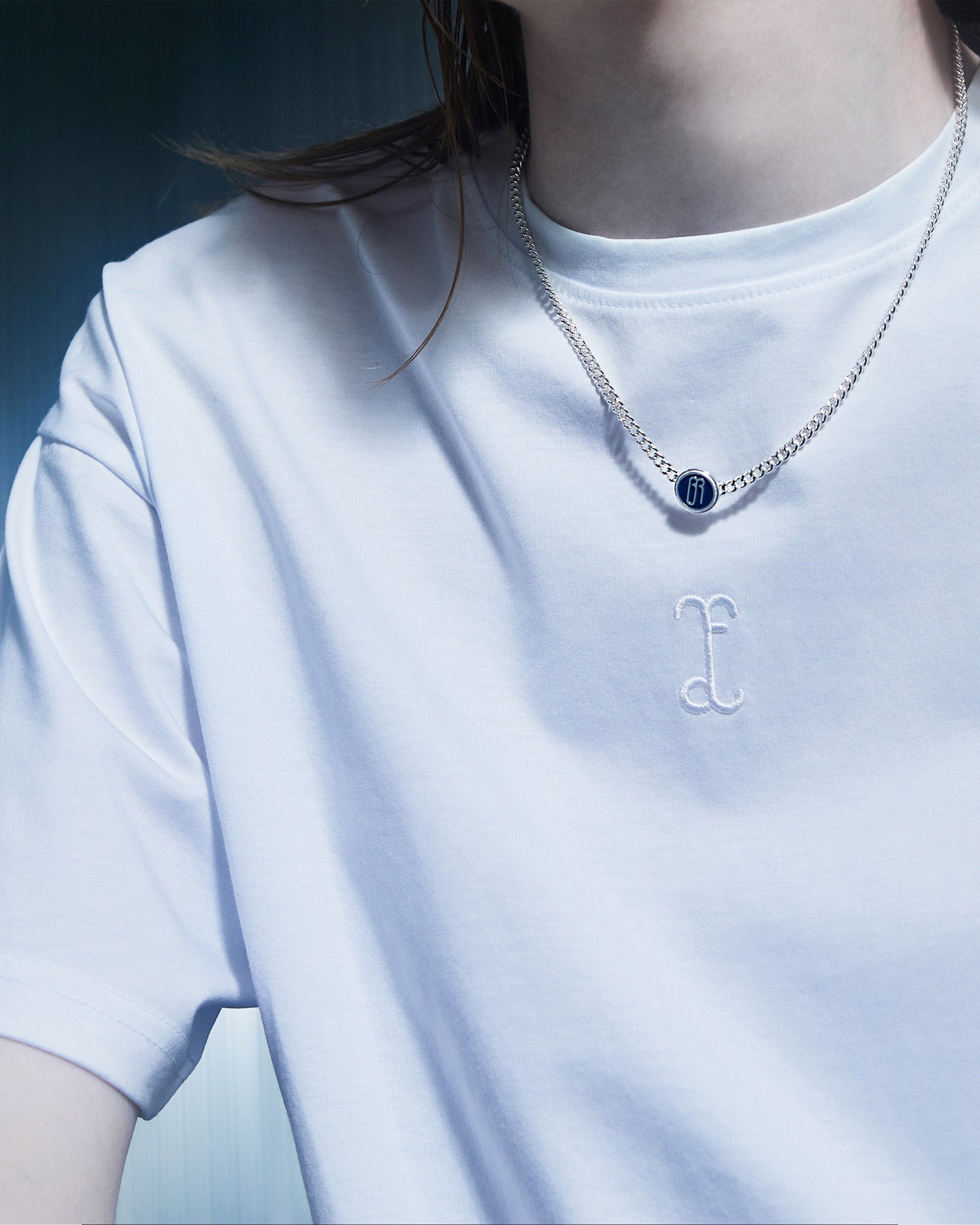 T01 (white)