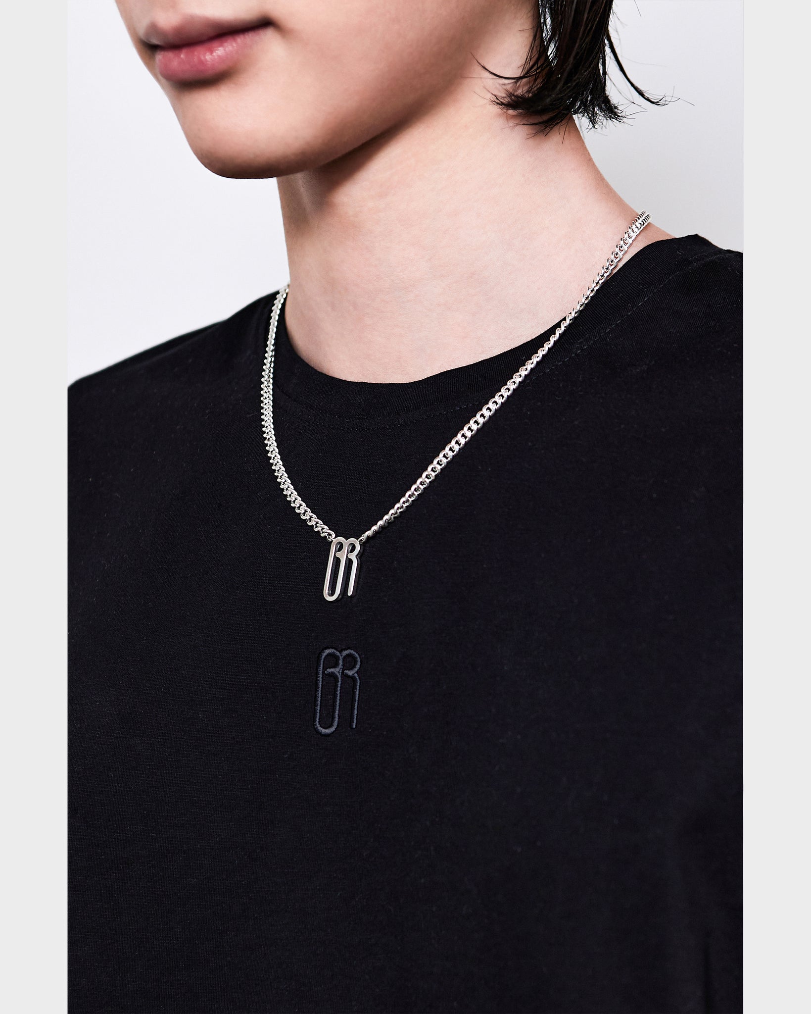 T01 (black)