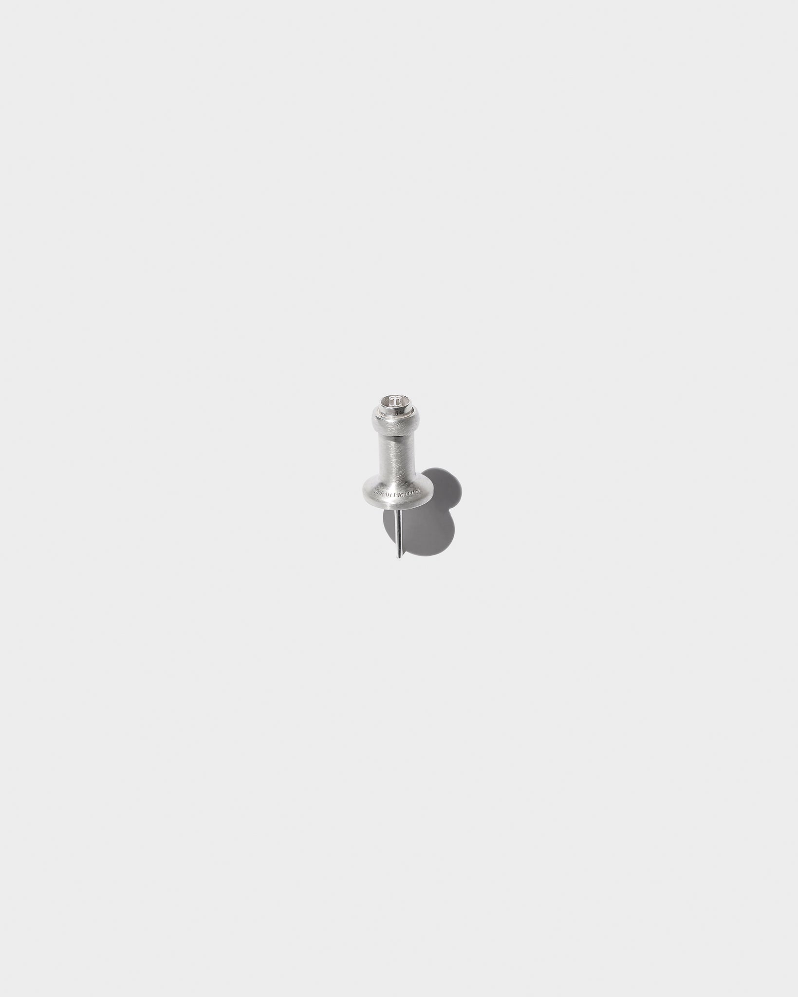 U05 - Pin