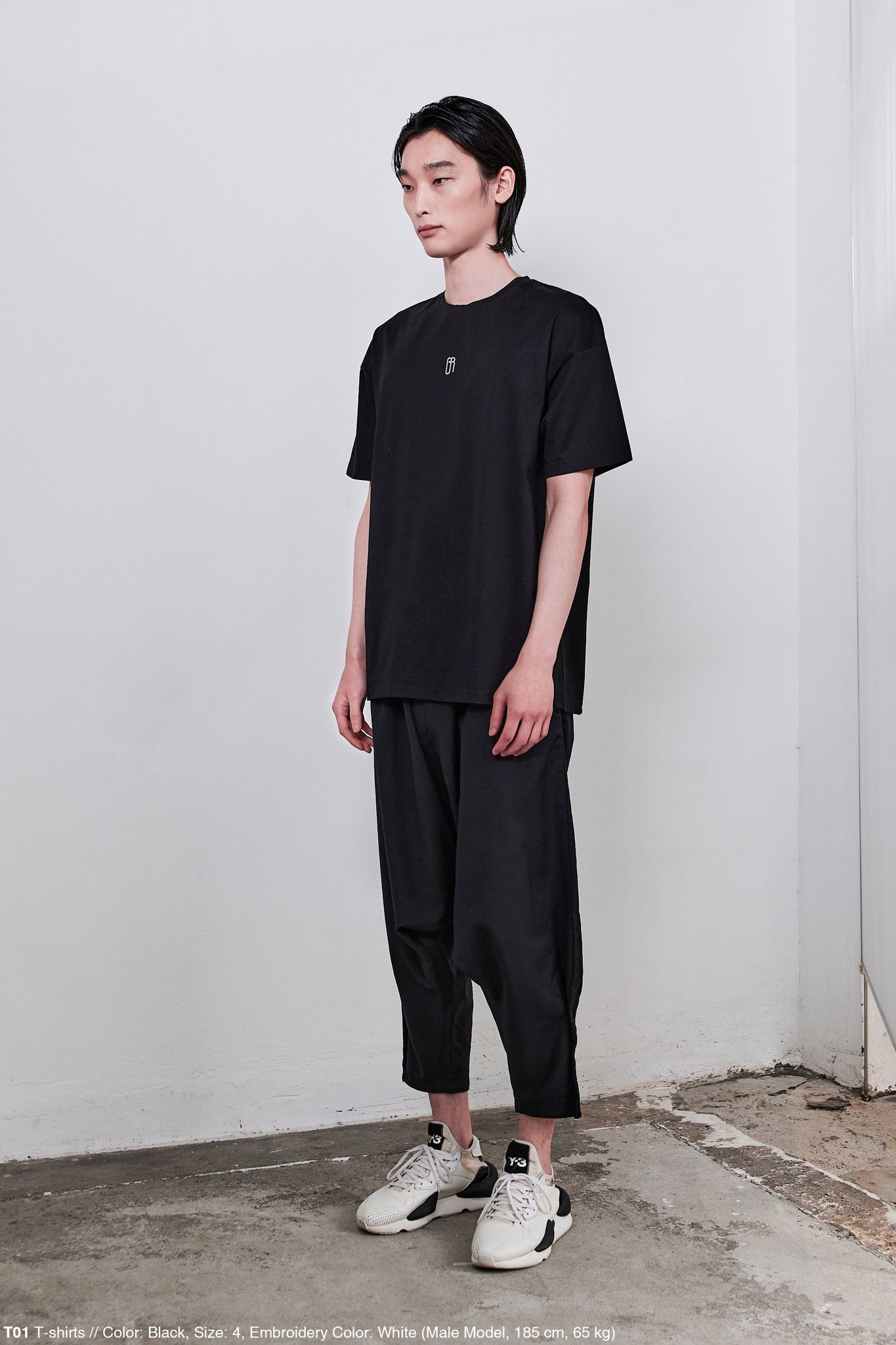 T01 (black)